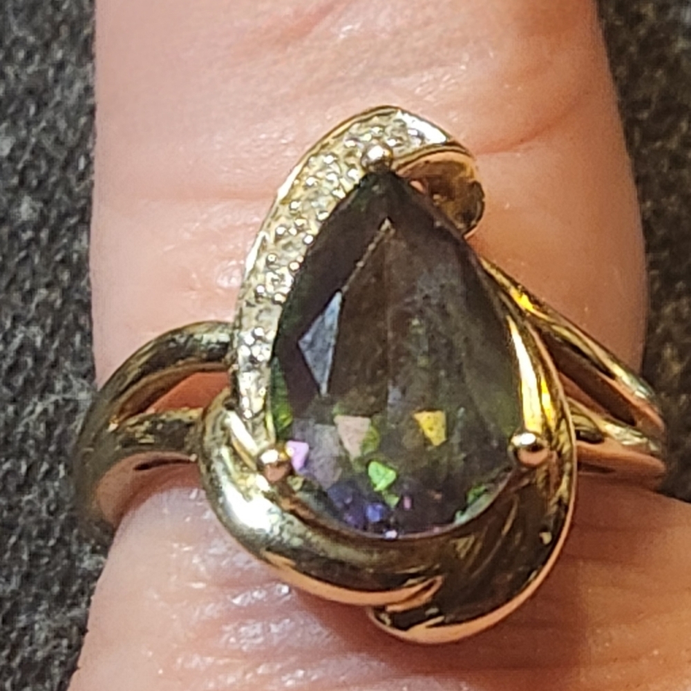 10kt..Gold Large  Mystic Topaz Ring With Diamond Accents - Picture 11 of 15